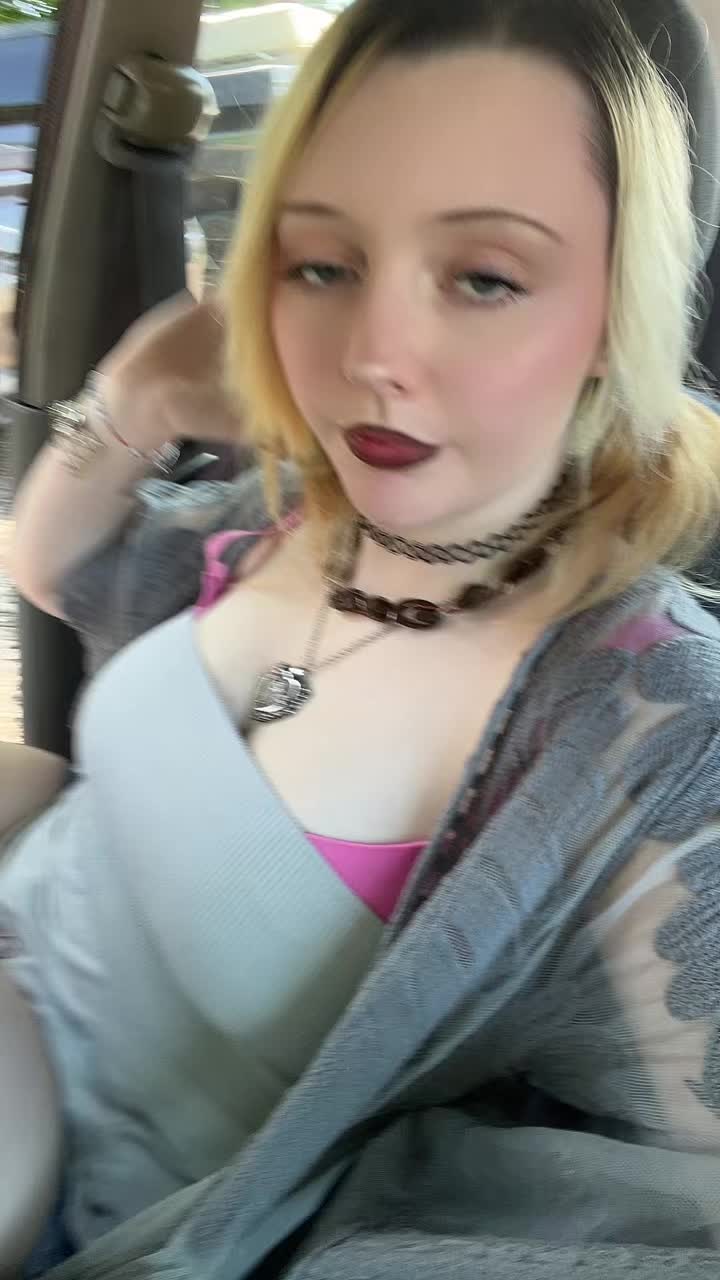 @xena🦈