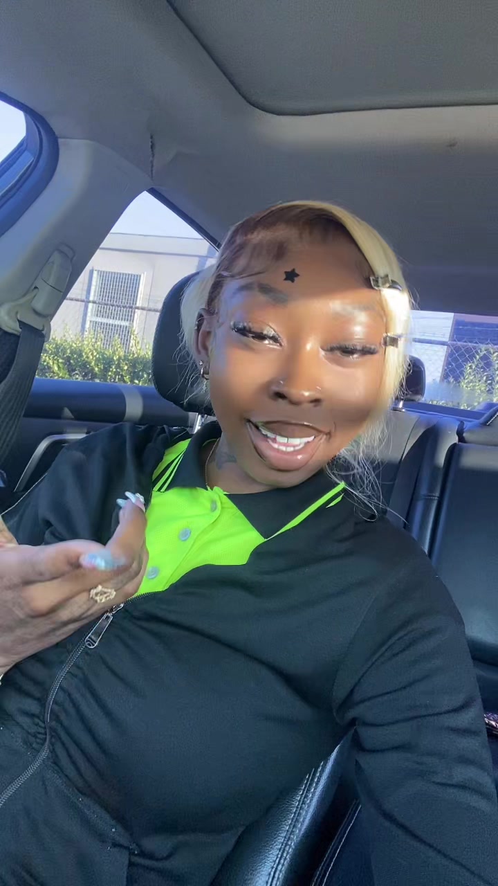 @isThatNisha🕷️💕