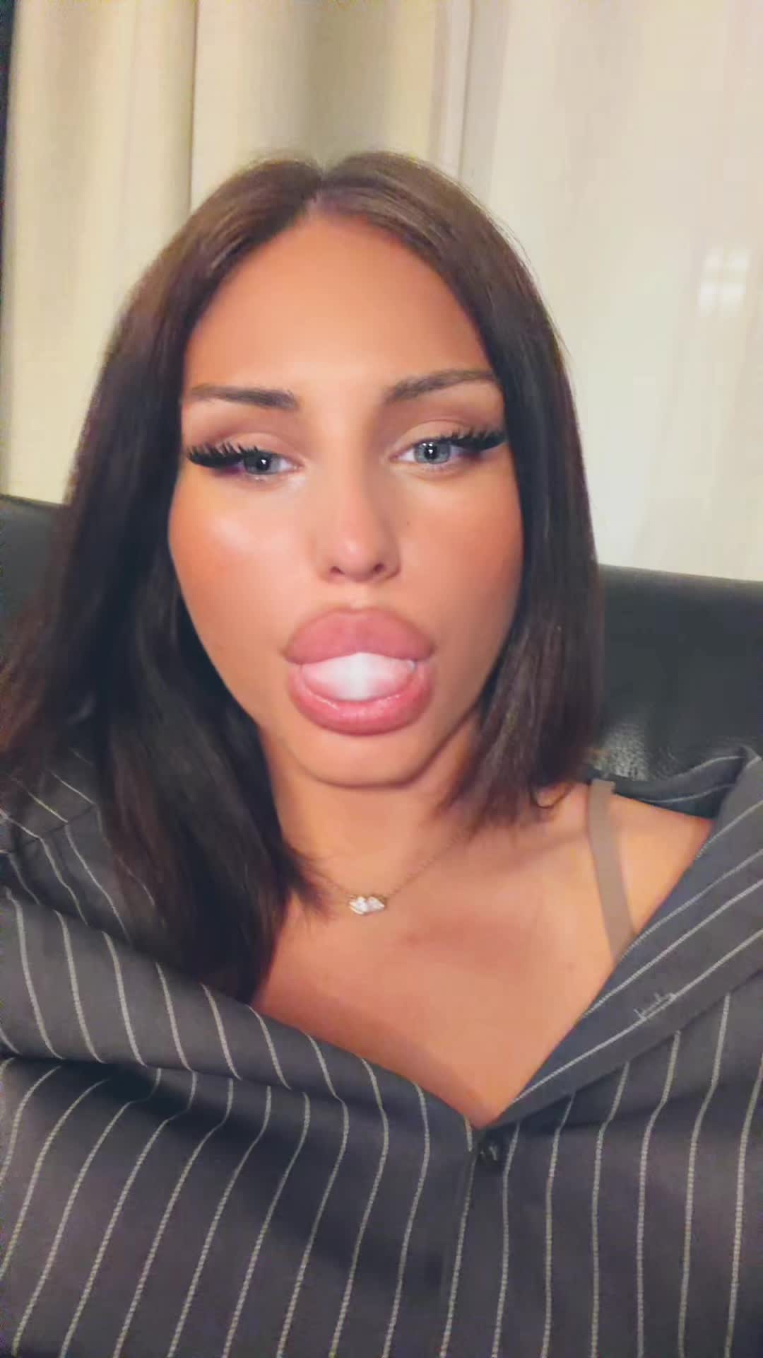 @Laura Zlatar