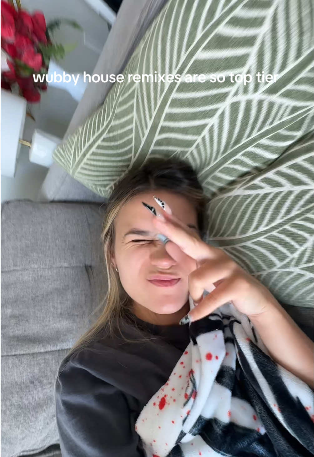 @emro ☮︎