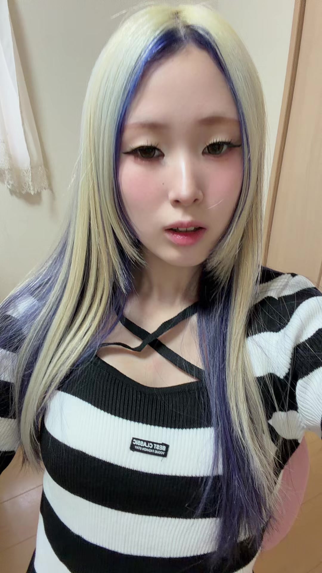 @ゆりな