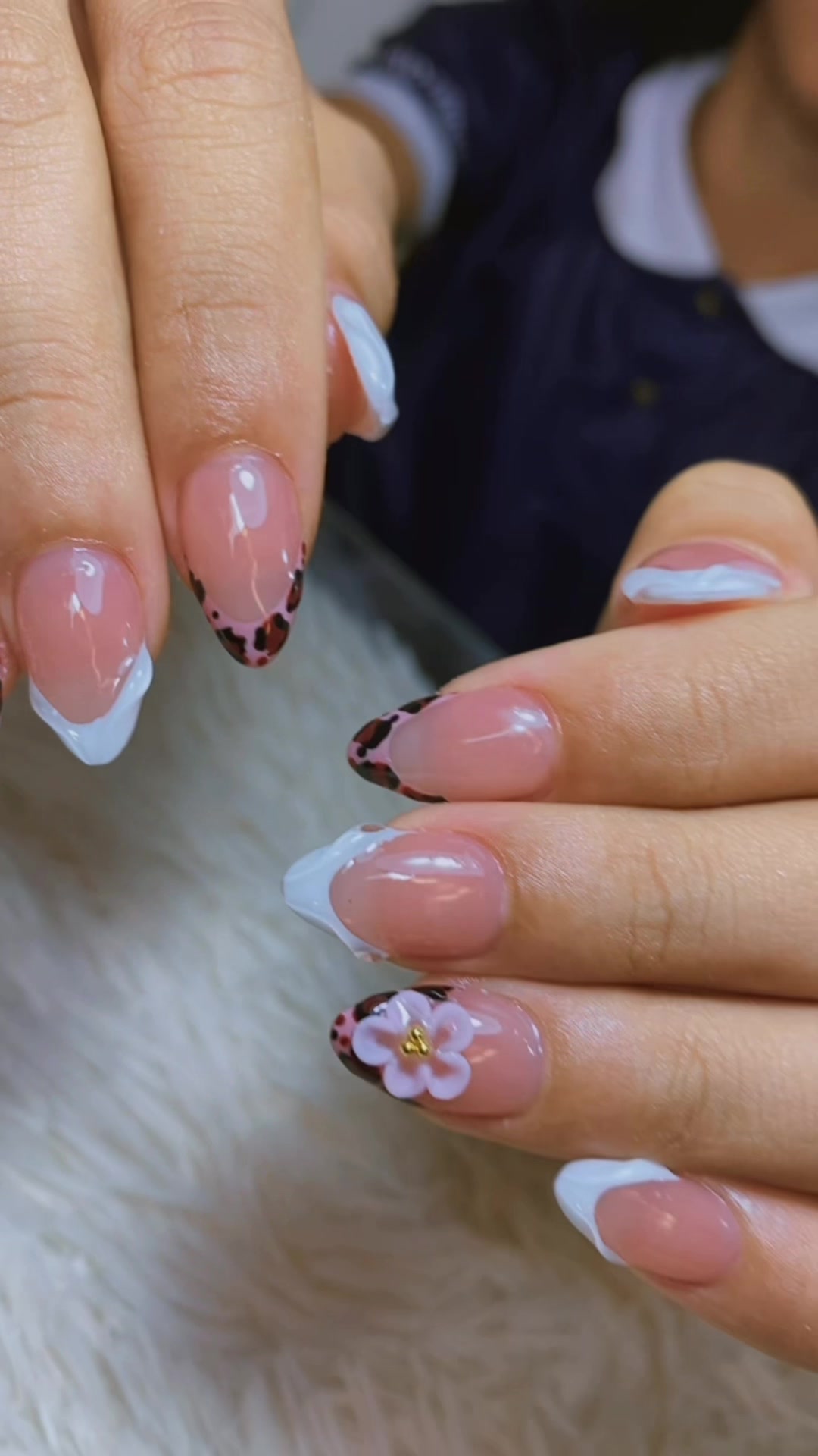 @Carolin_Nails