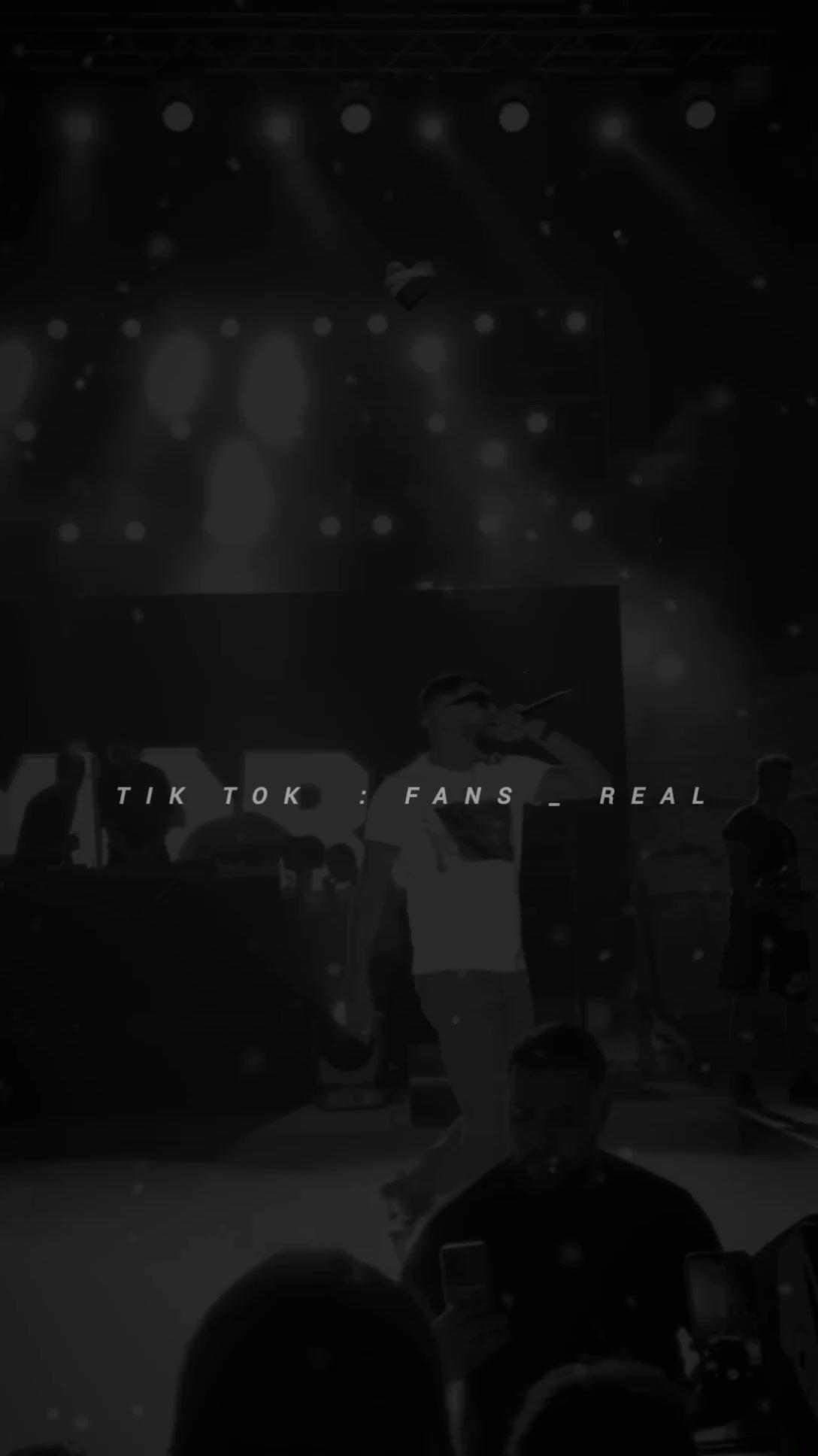 @F A N S _ R E A L