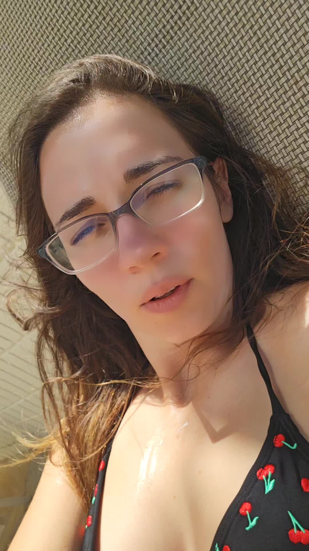 @Dominique