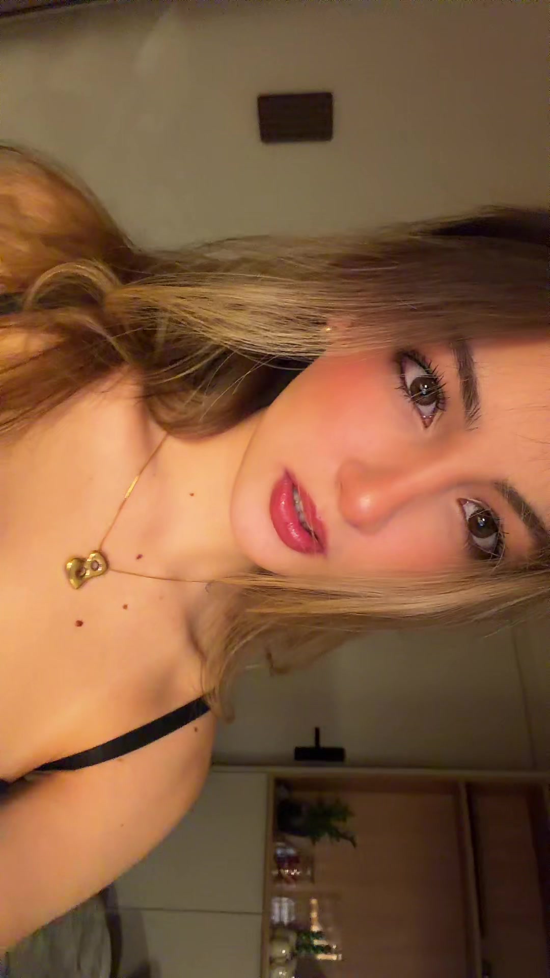 @*ੈ✩‧₊˚ bela ⋆.ೃ࿔*:・