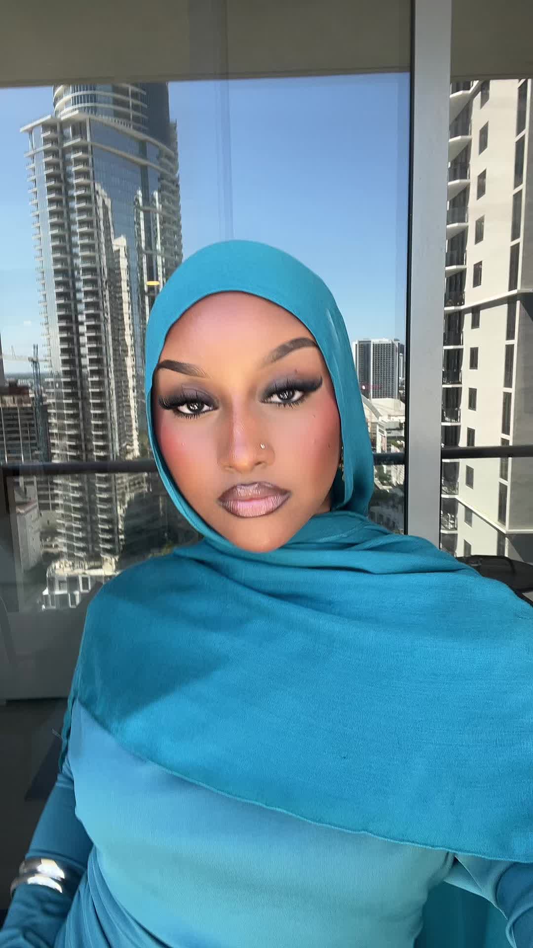 @𝒮