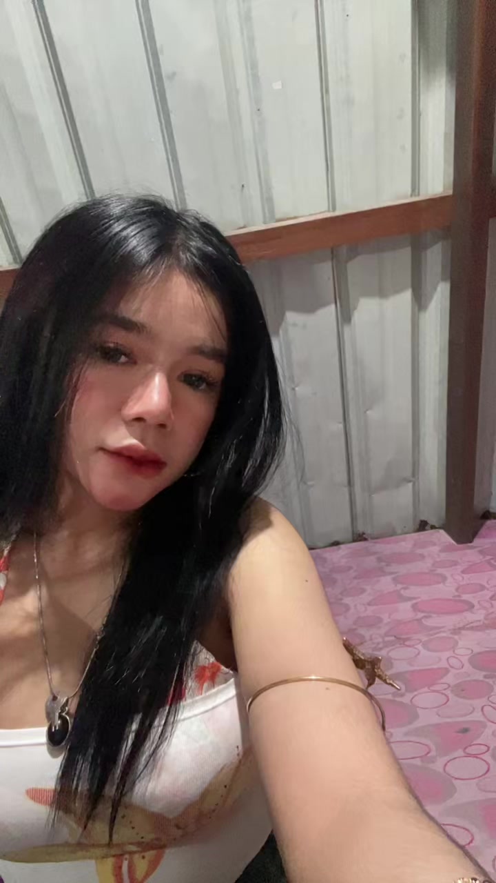 @adindanizza_
