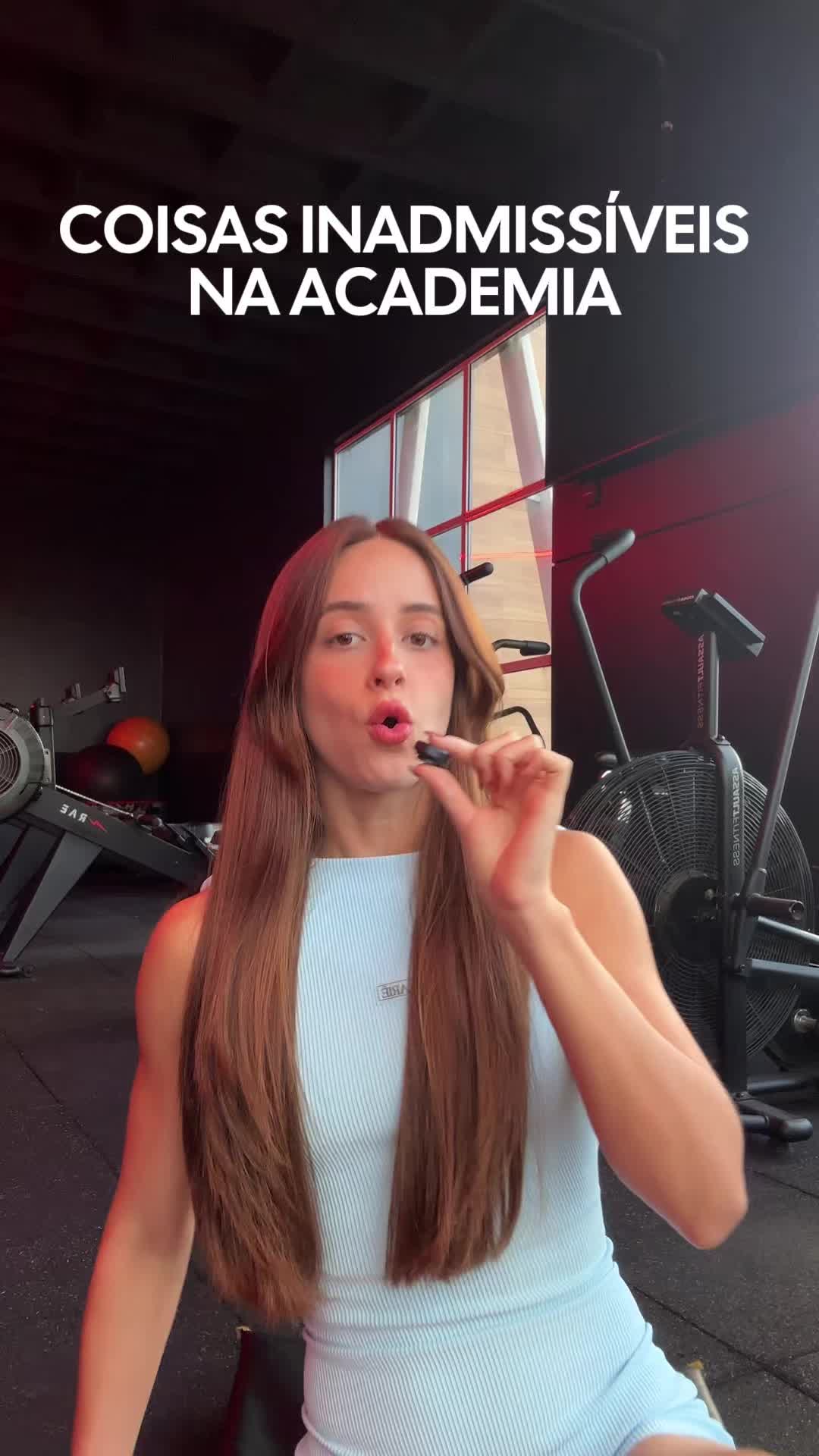 @analouisegadelha