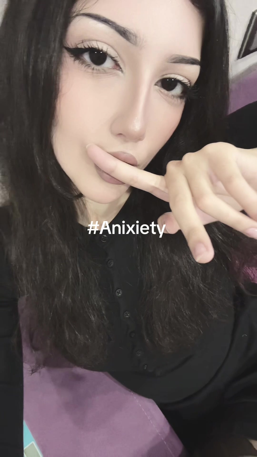 @✱