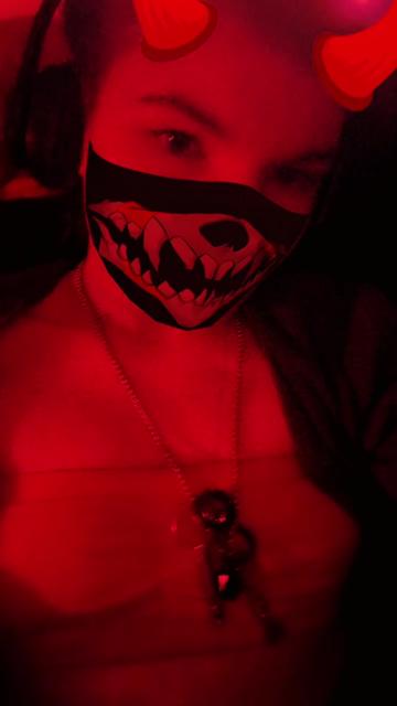 @GothicBitch4lyfe