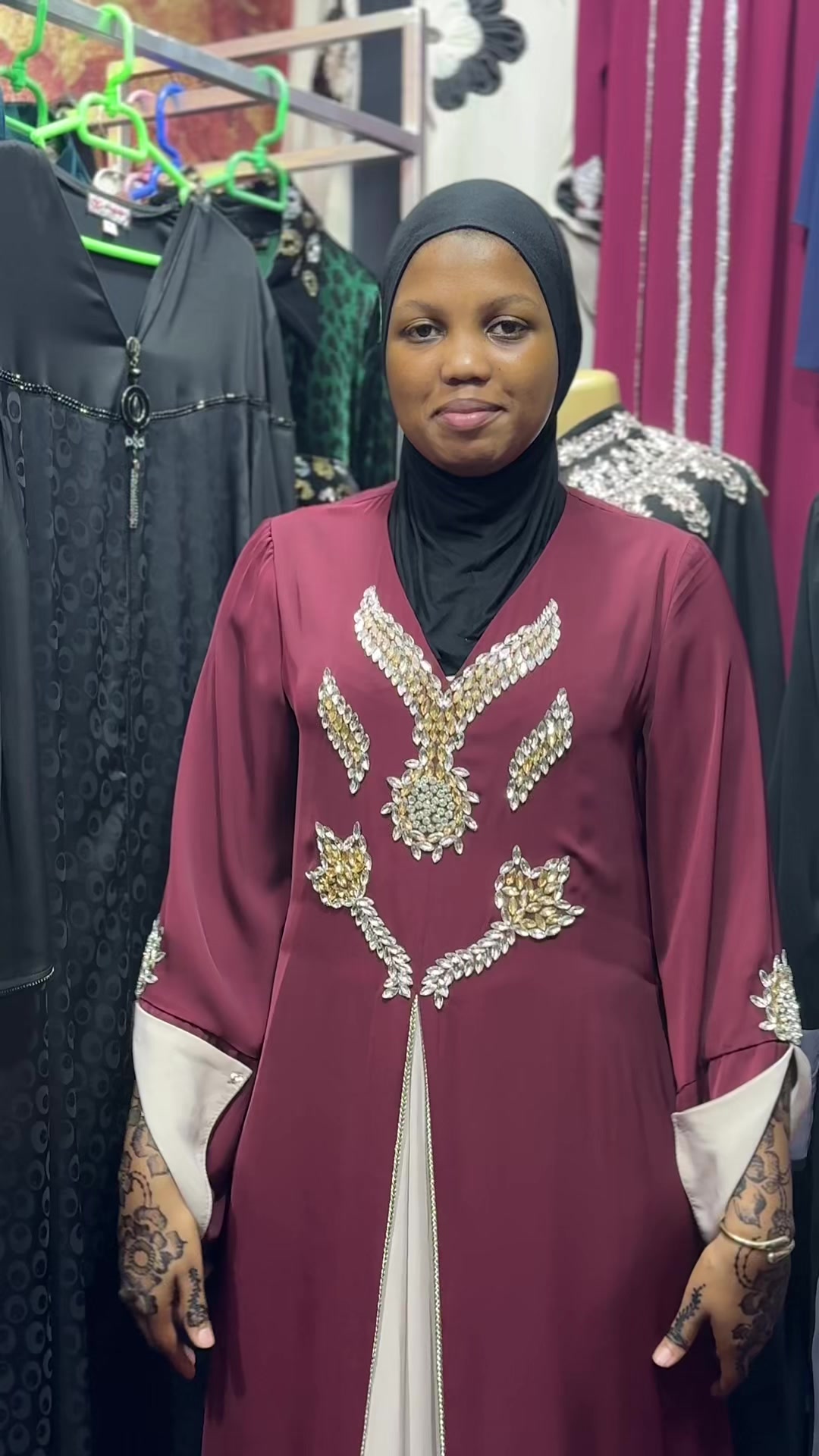 @Naj-moda ug 0702121539