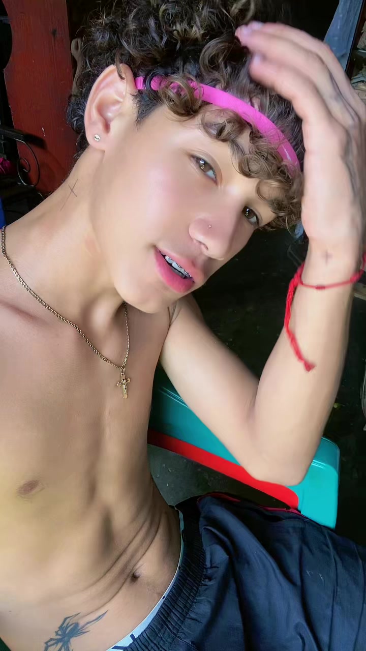 @May🐺.