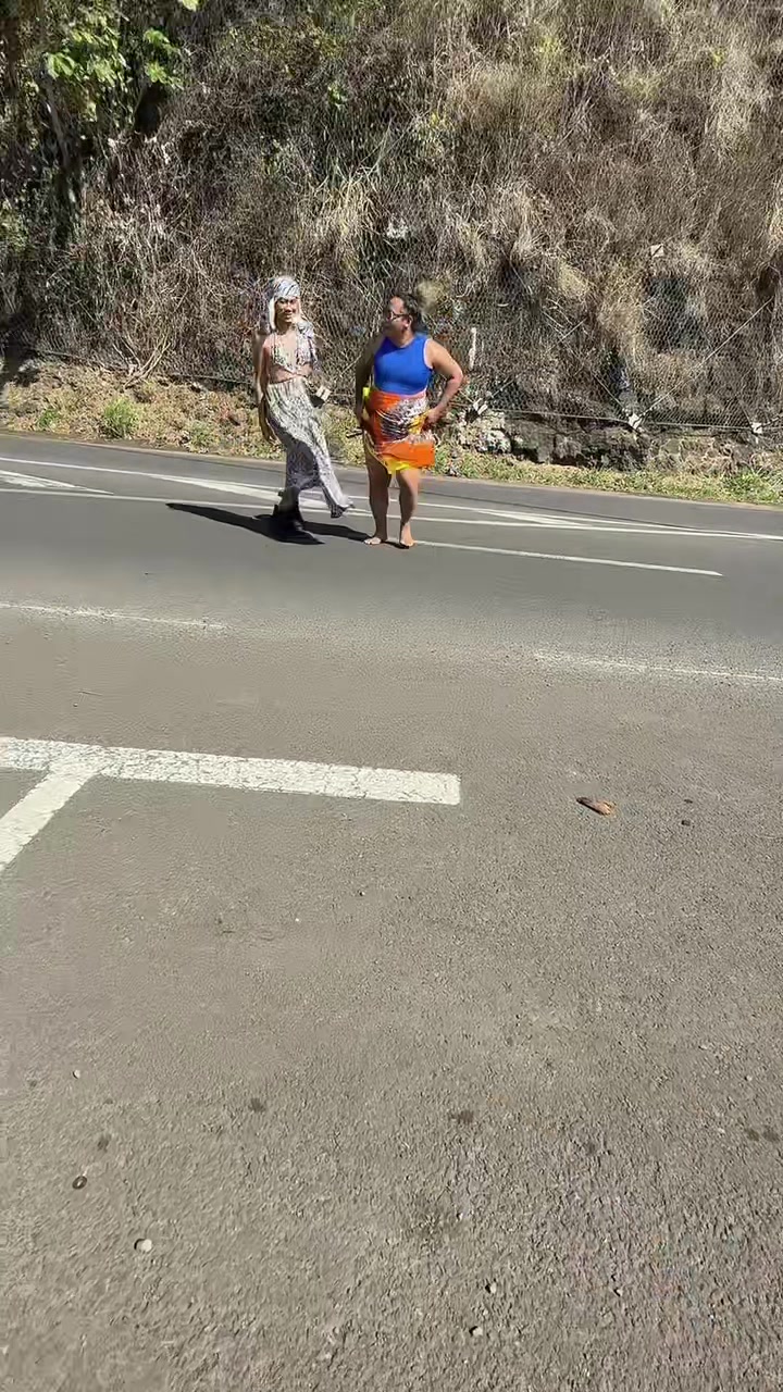 @NickiTahiti987