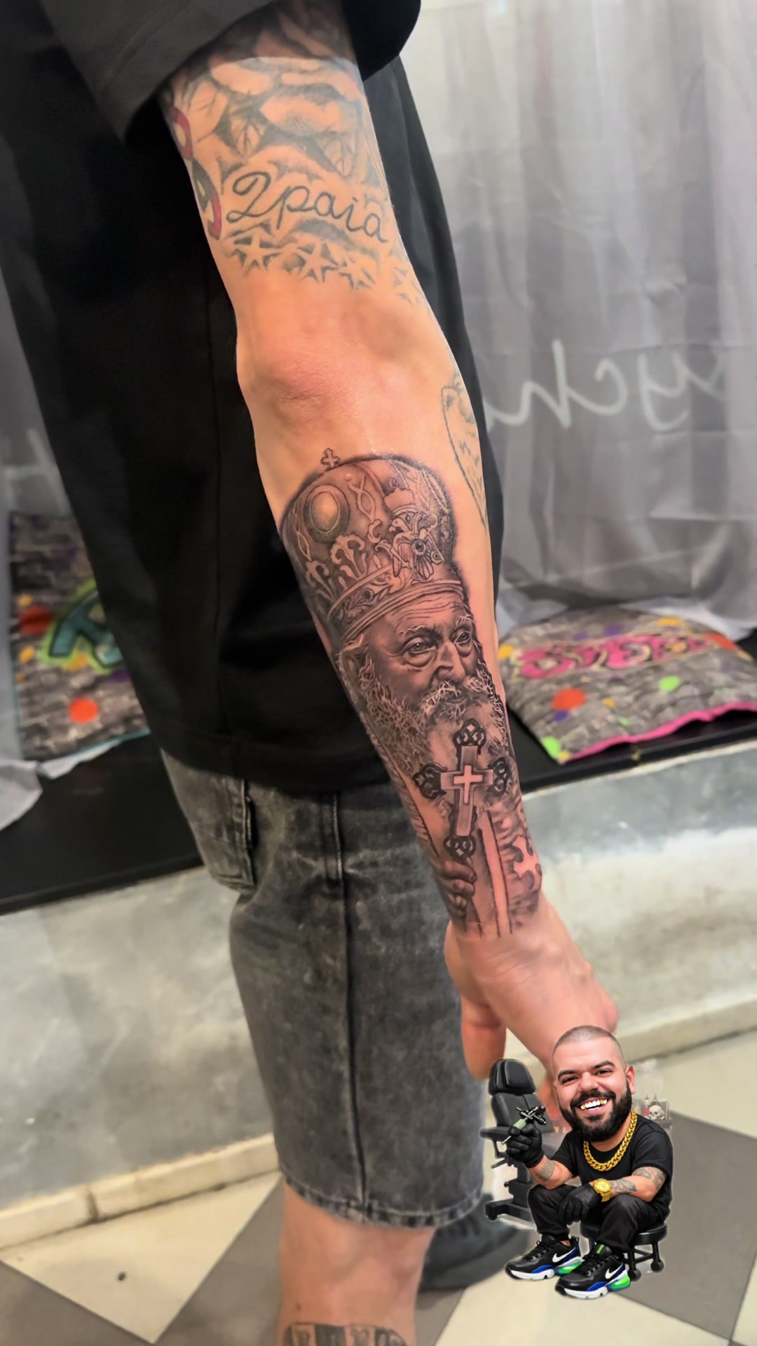 @* FIKULA • Tattoo Artist