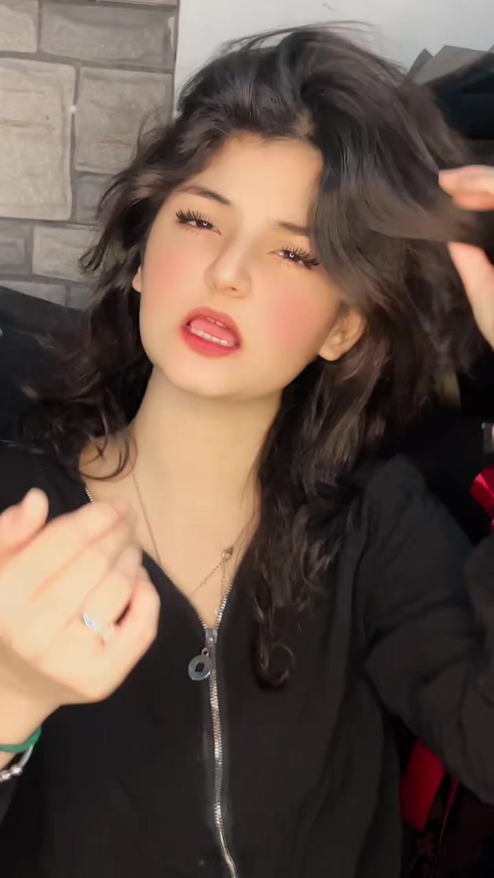 @Habiba_Khan8