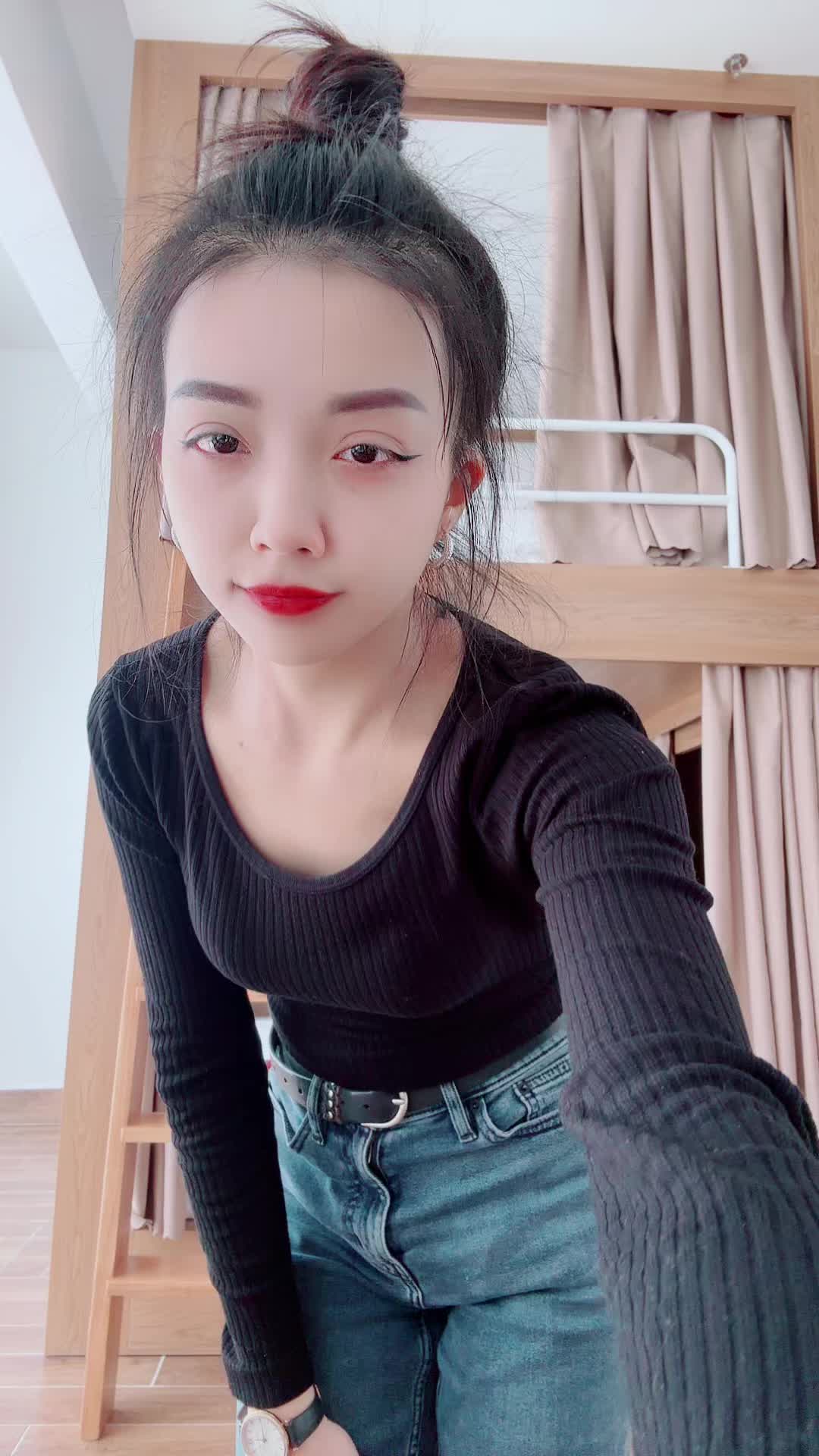 @Nessa Nguyễn