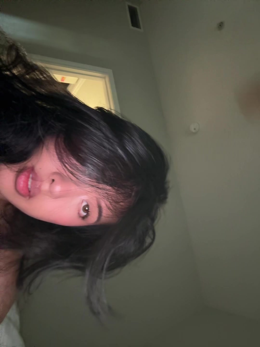@Bella