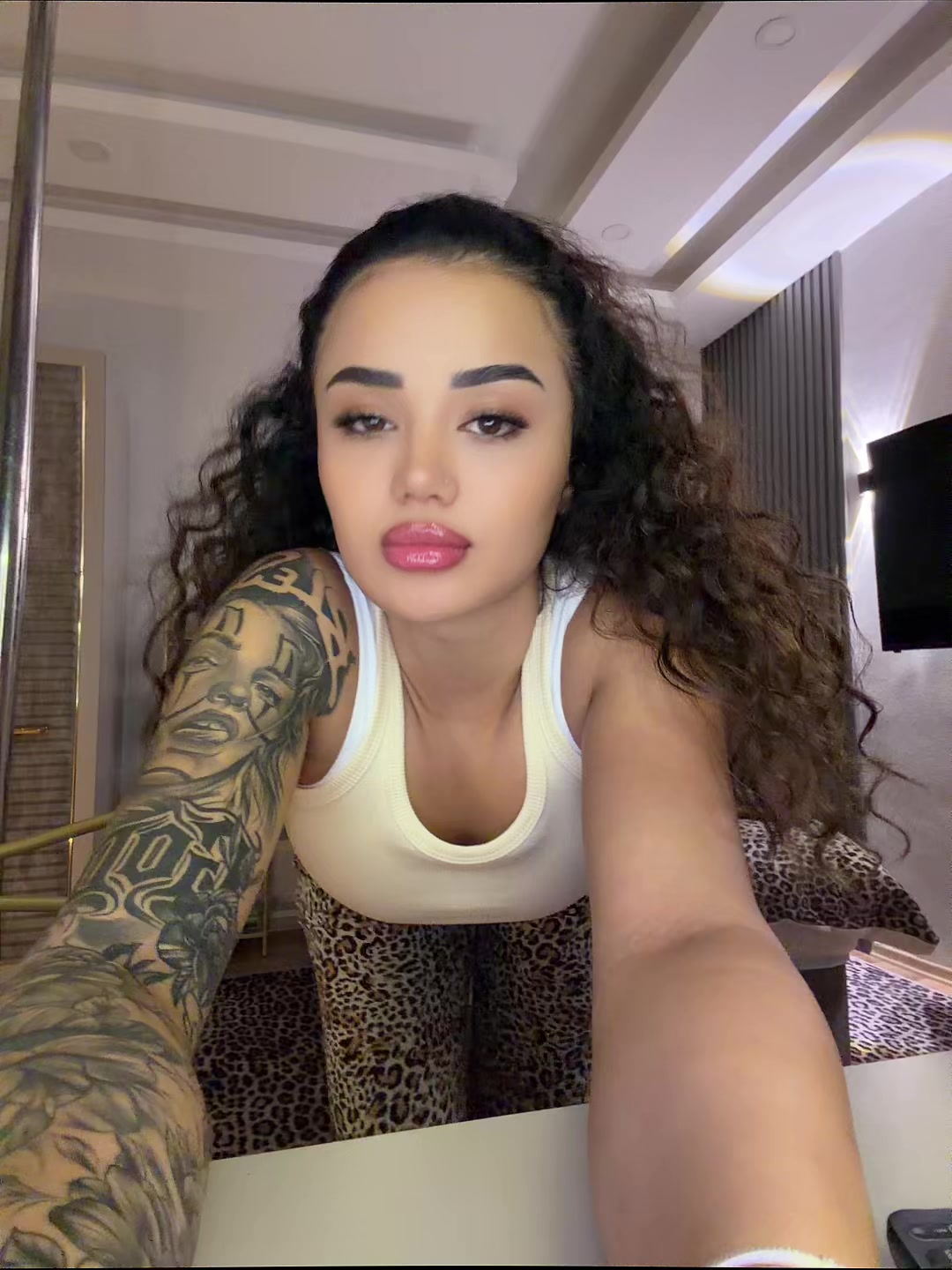 @melekazad849