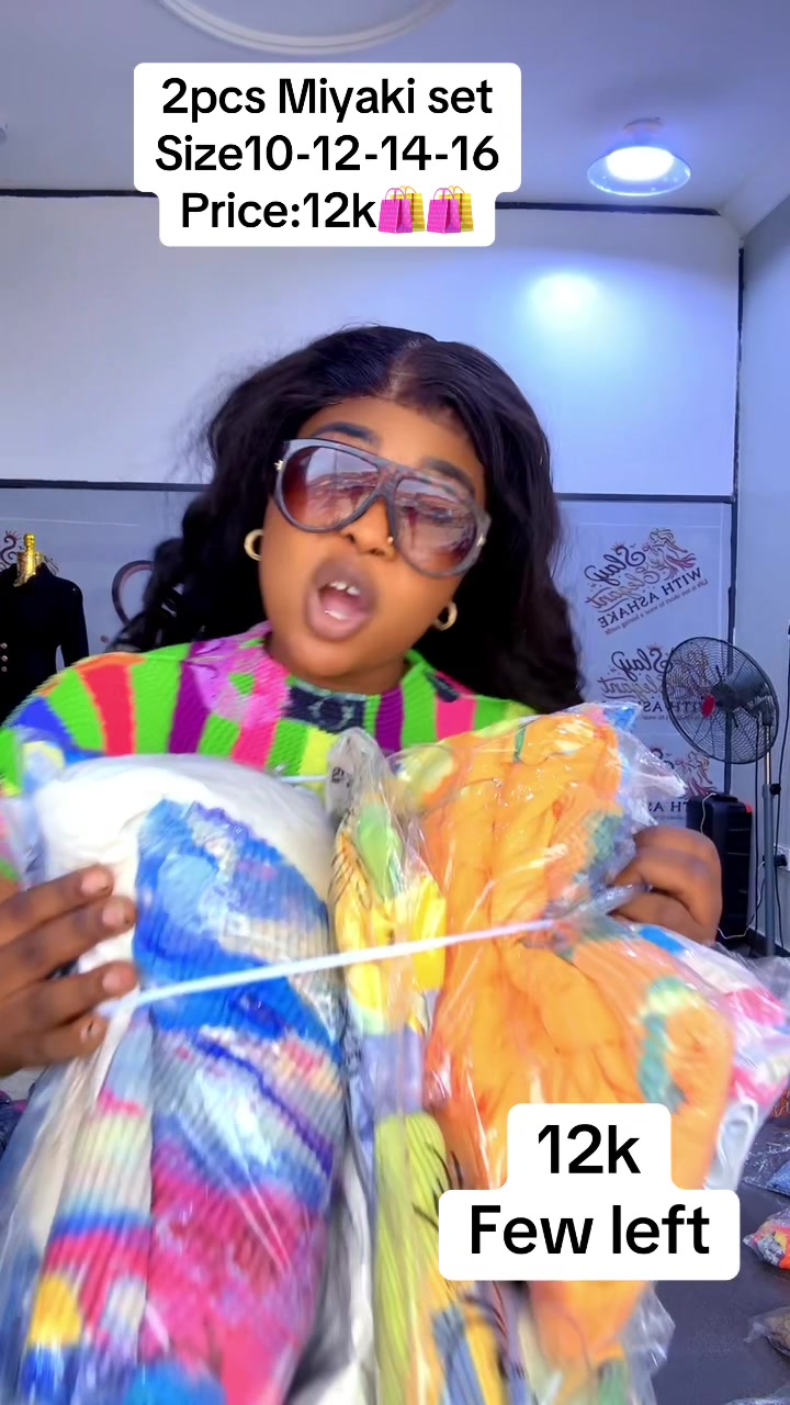 @SLAY WITH ASHAKE 27🛍️