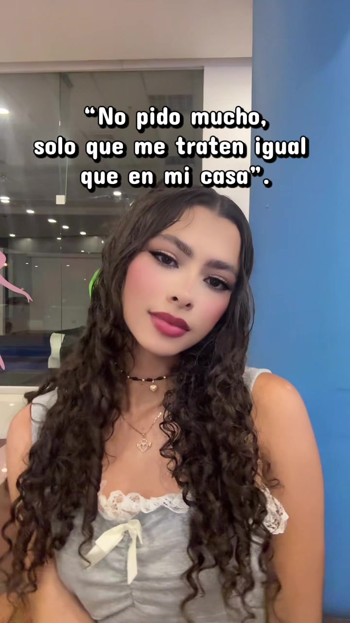 @bratzqueendah