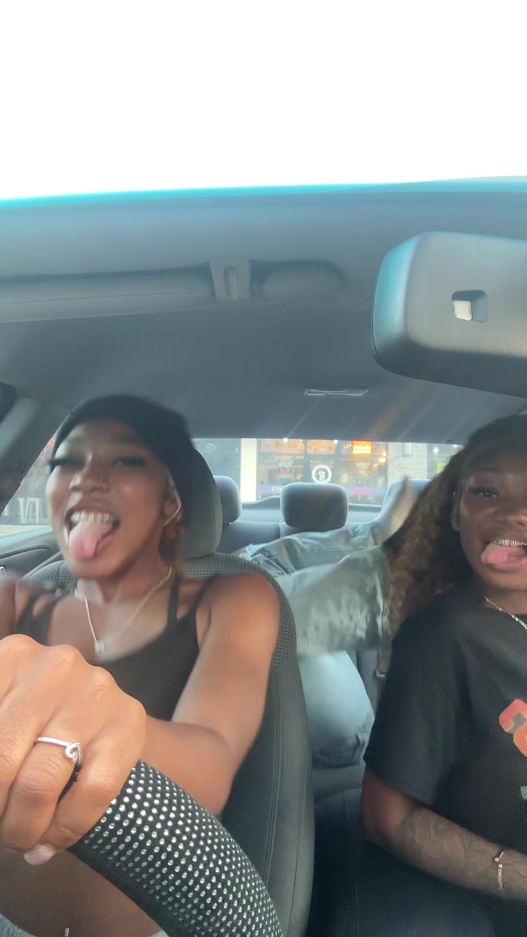 @Tianna🫠.