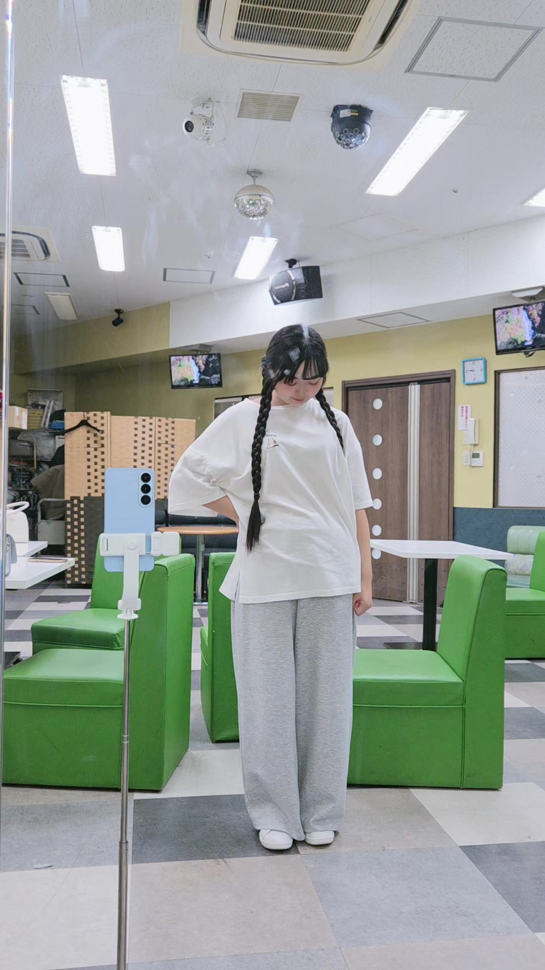 @神﨑萌衣