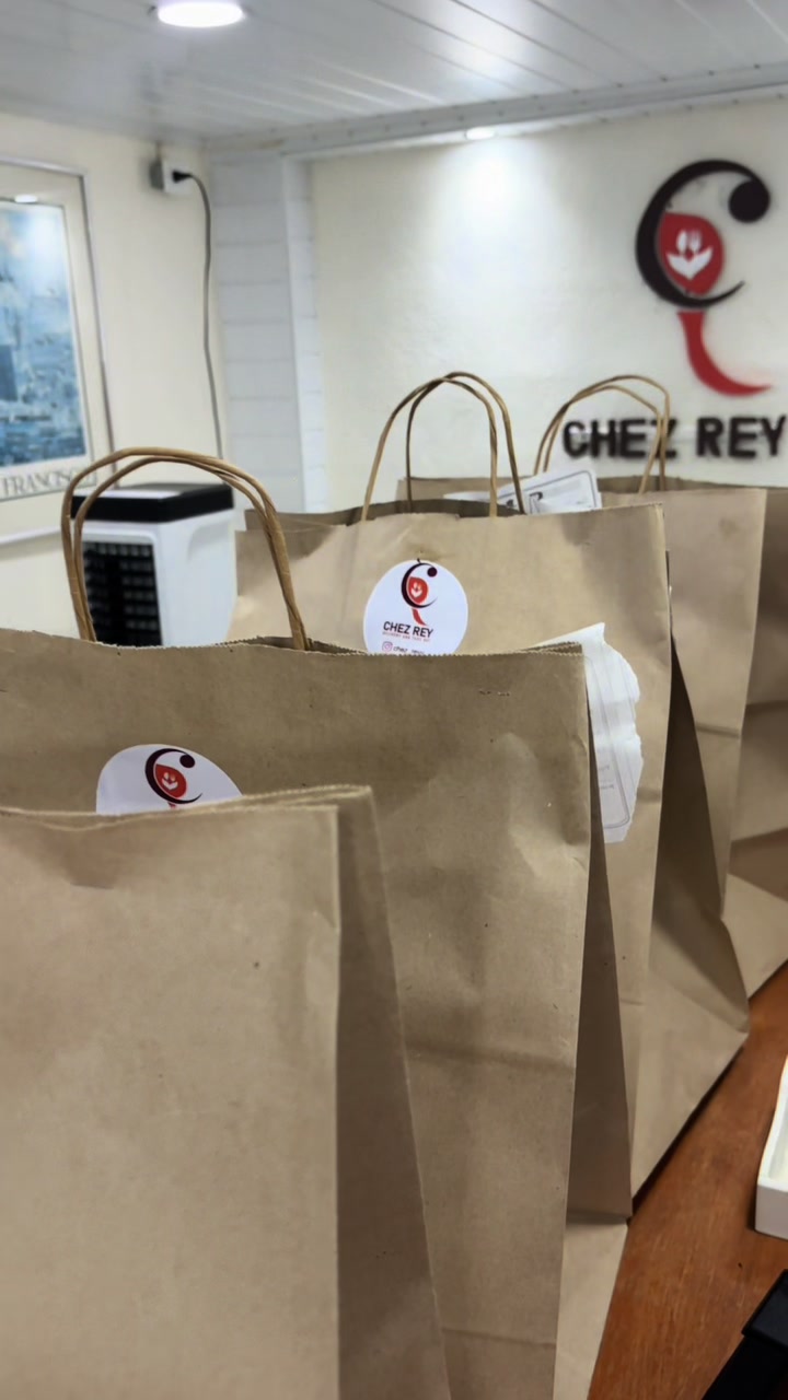 @ChezRey Take out & livraison