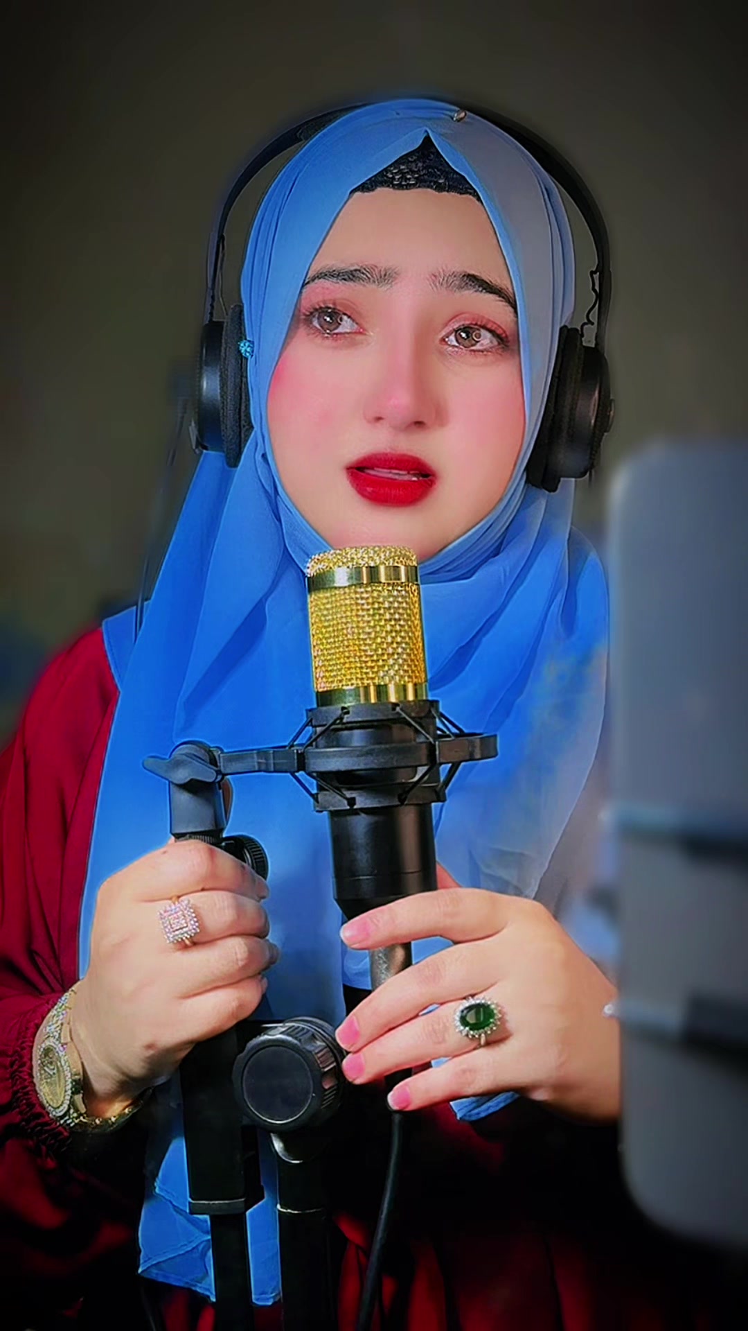 @Abida Malik 2.0