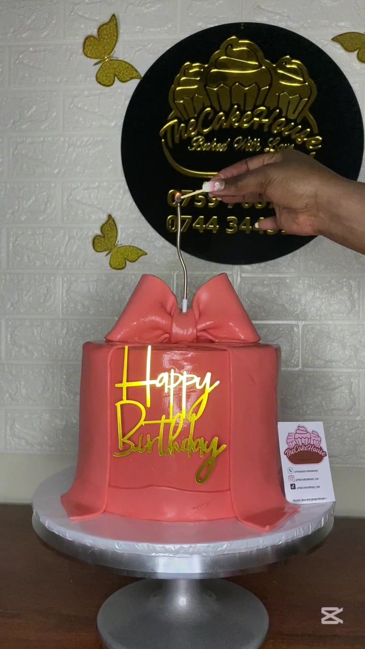 @thecakehouse_256