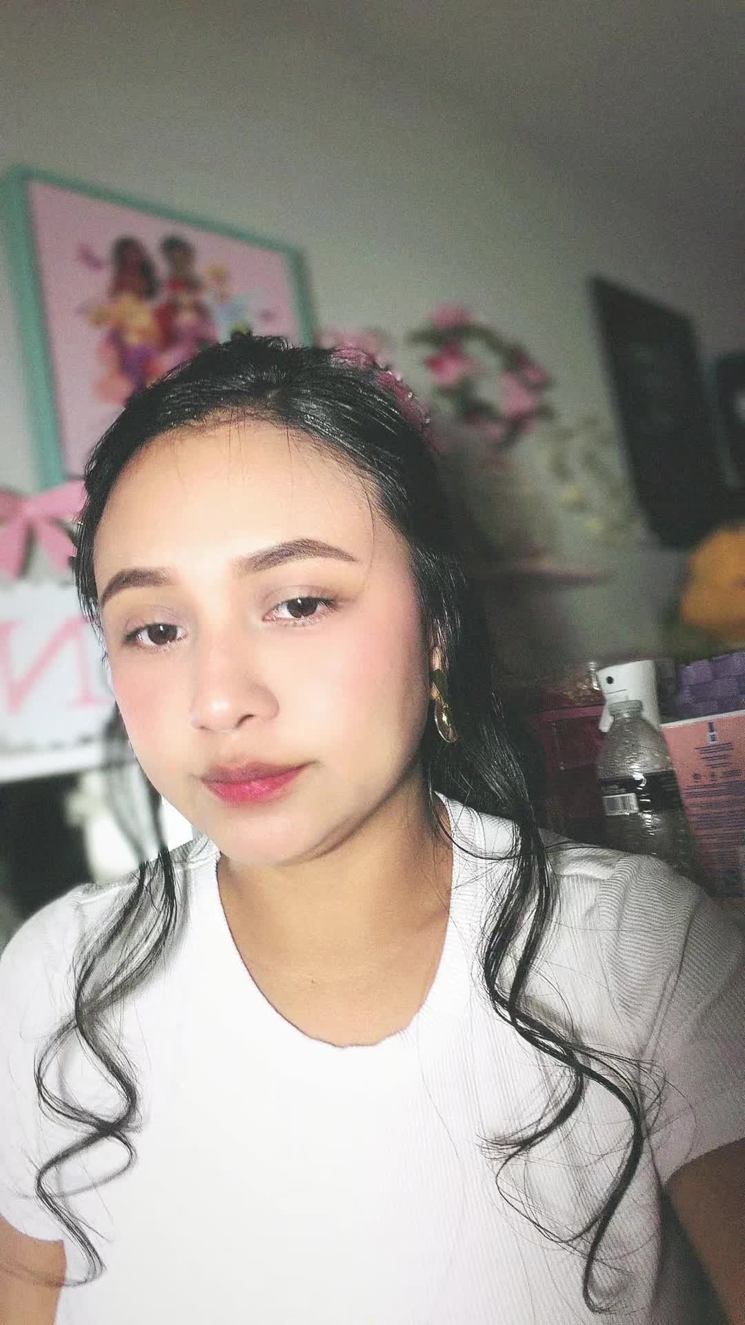 @𝓔𝓵𝓵𝔂🐚🐣