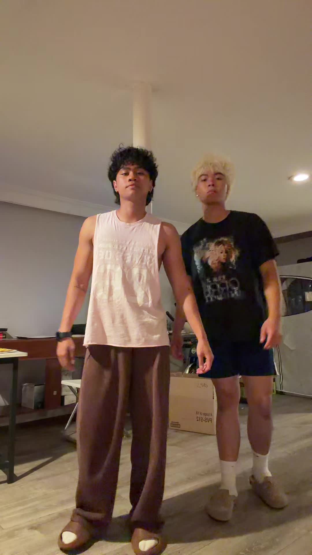 @d4
