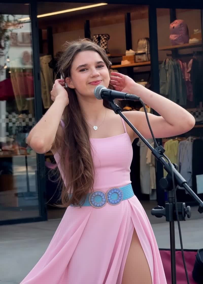 @Nana