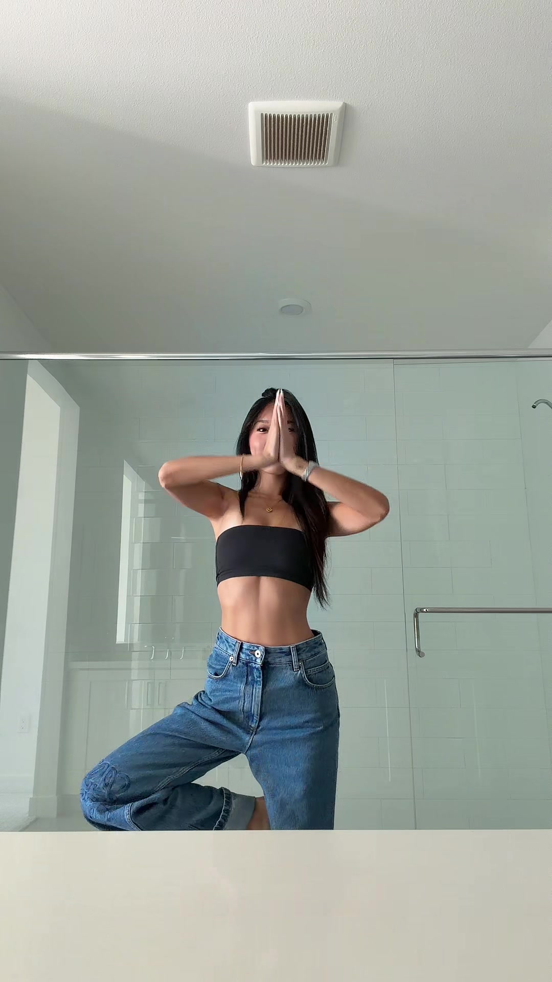 @jys1124