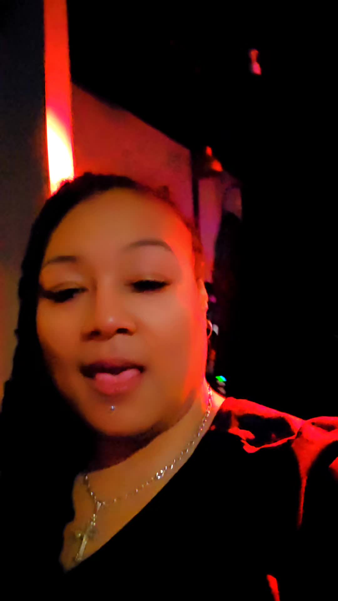 @Gi