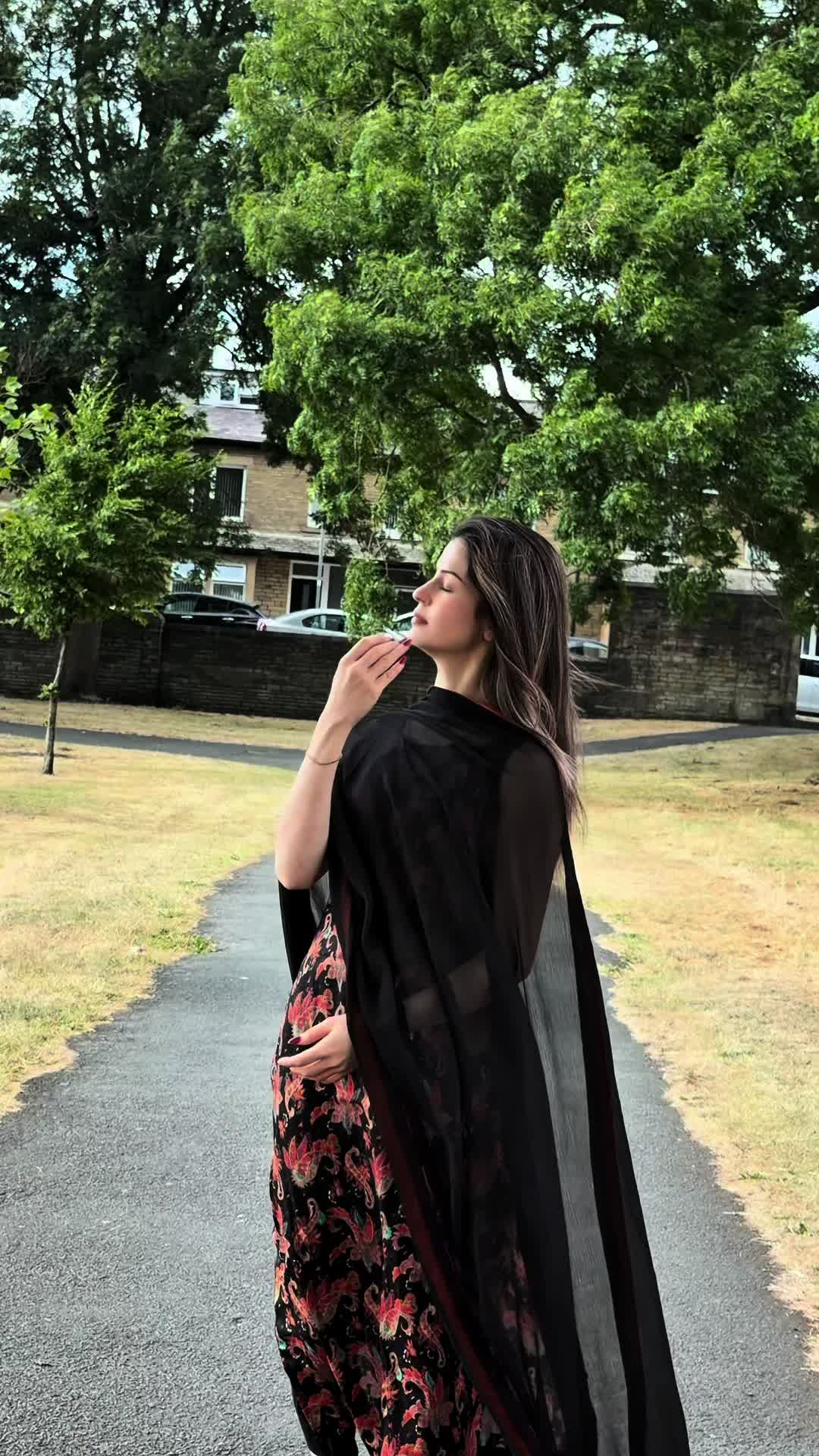 @Hunzakhan🇵🇰🇬🇧