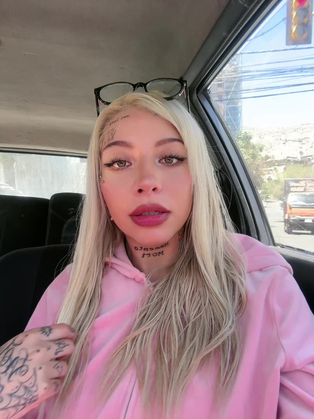@𝔖𝔥𝔞𝔦𝔢𝔩 𝔇𝔞𝔳𝔞𝔩𝔬𝔰
