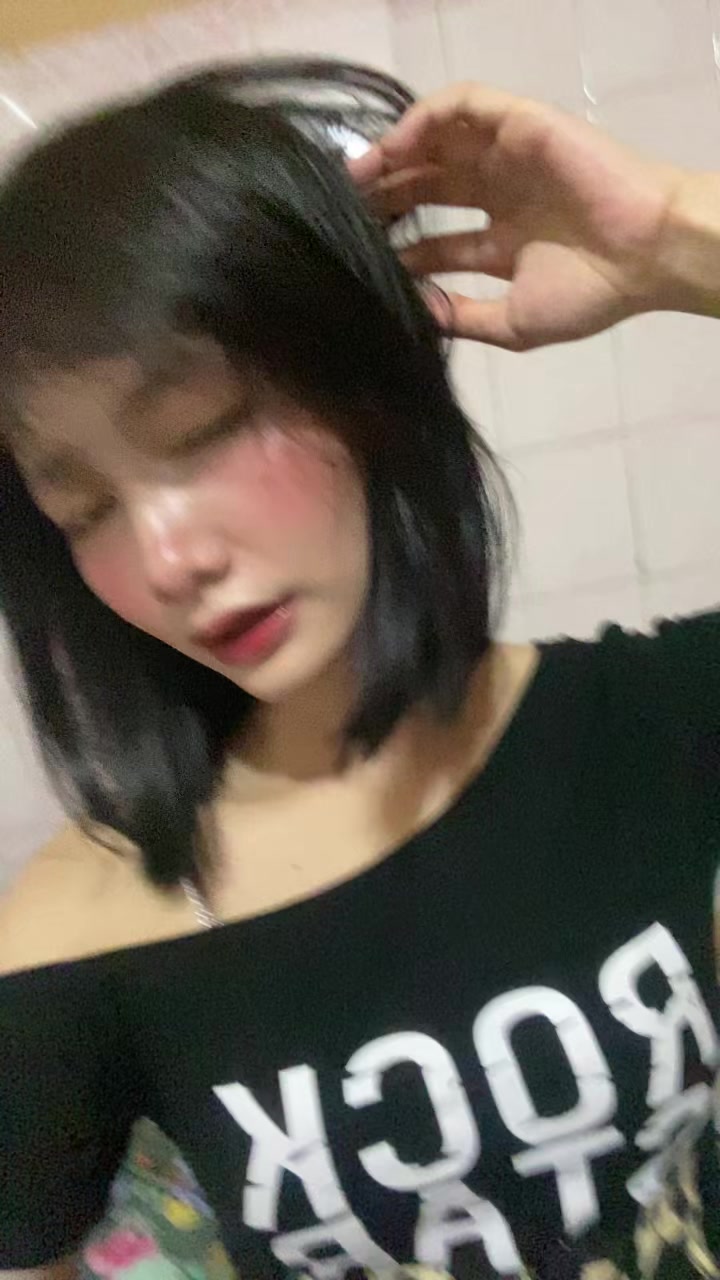 @🫥