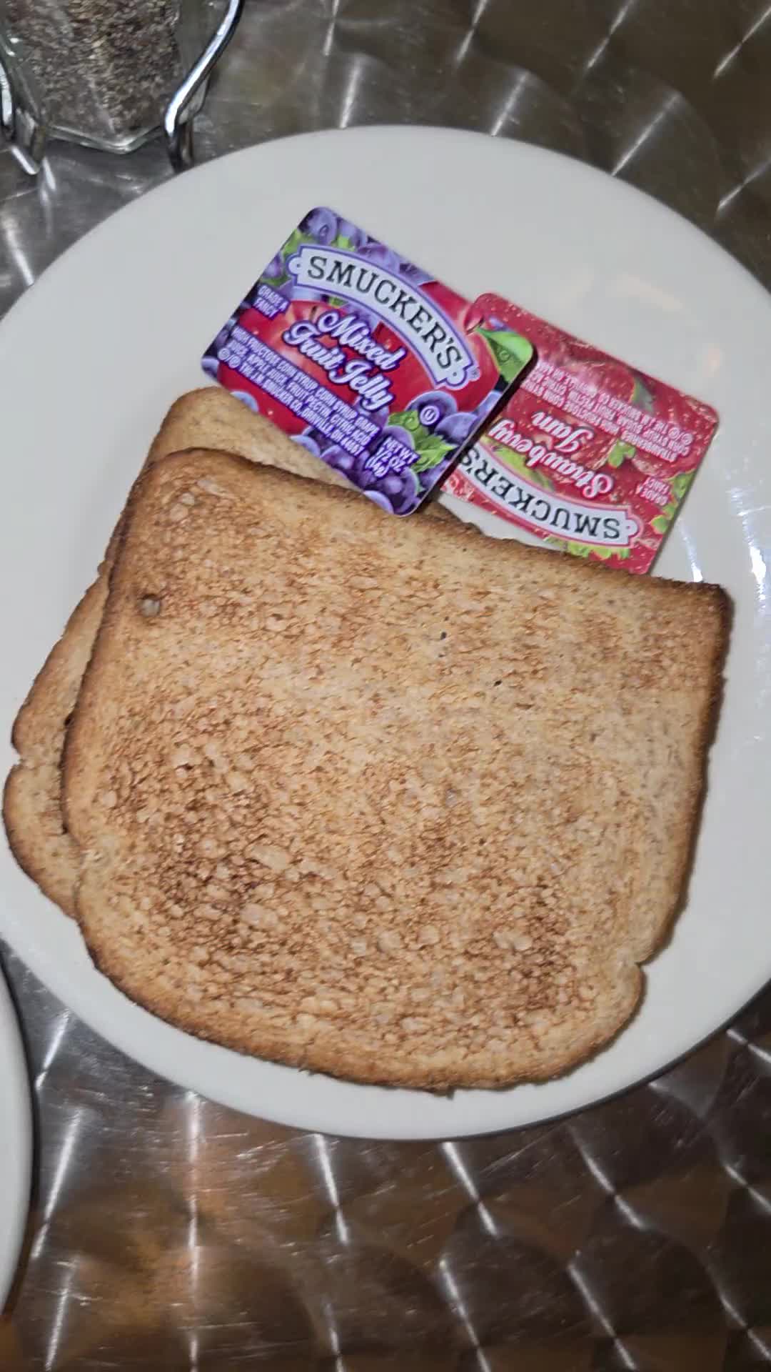 @thefoodconquer