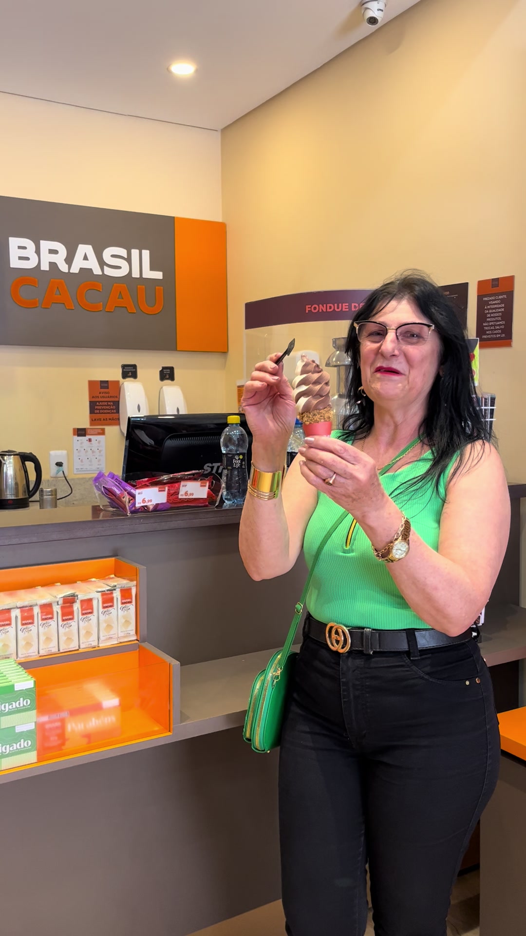 @&Eacute;dina a bonitona do Tiktok💃