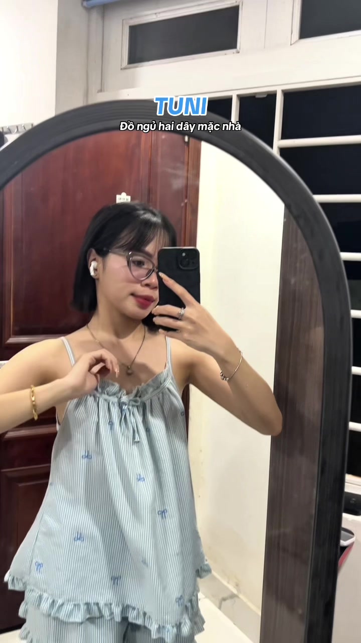 @Hợp