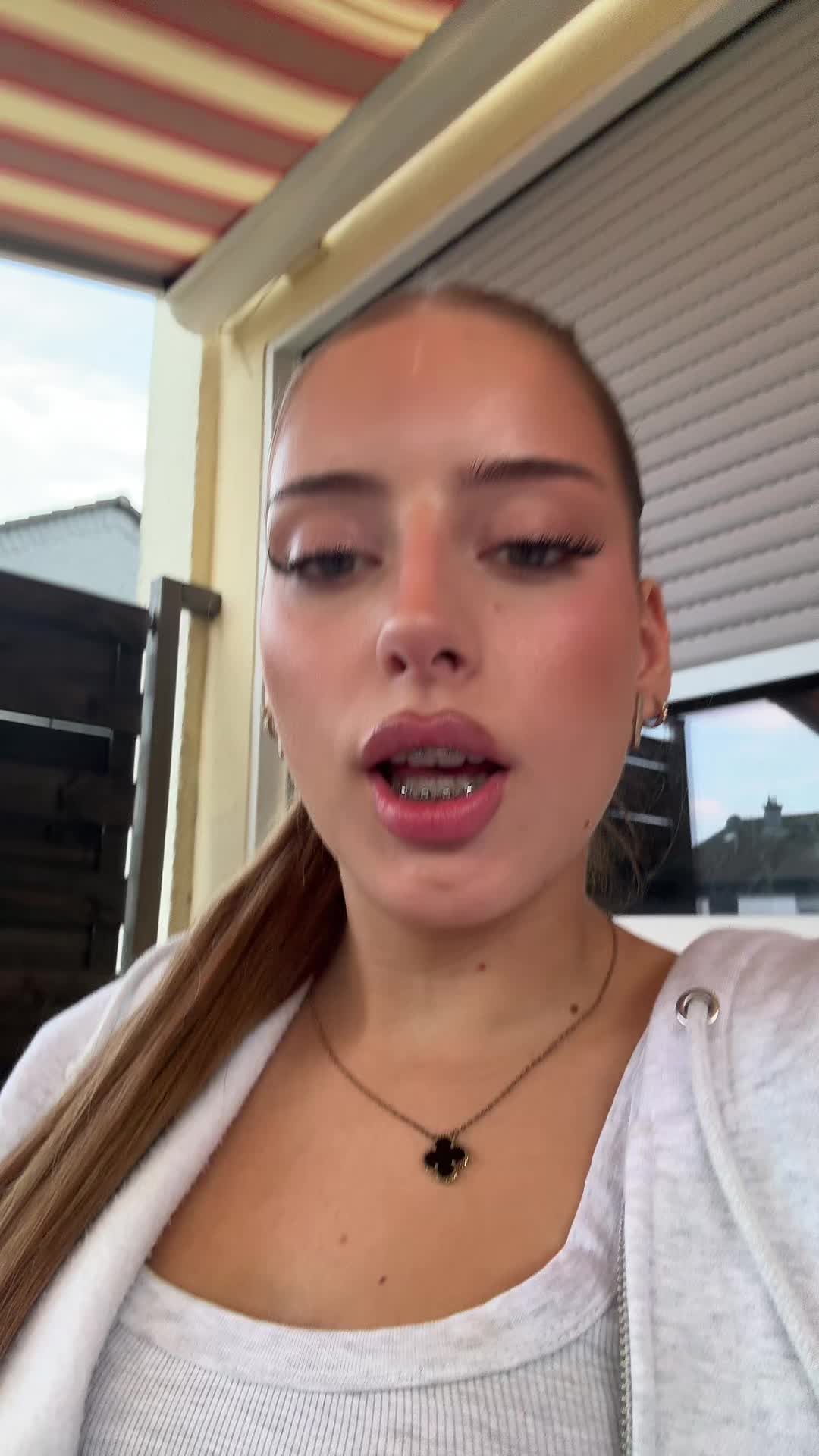 @ERJONA