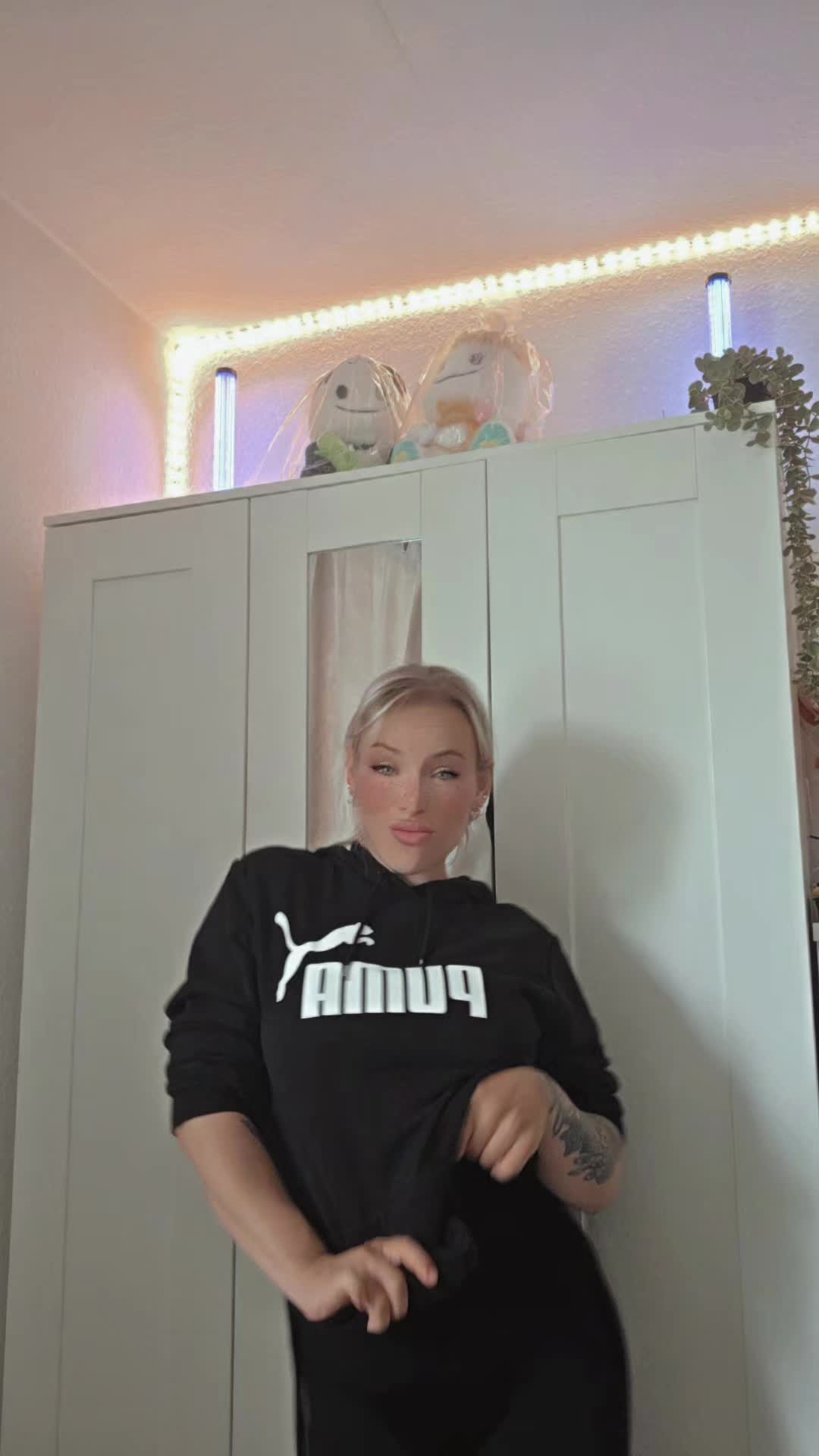 @Mileylon
