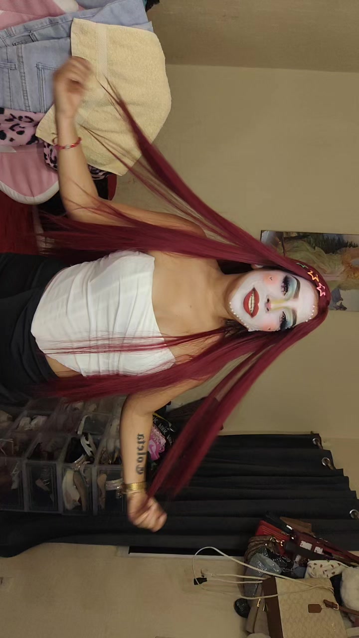 @Jey🍒🧬