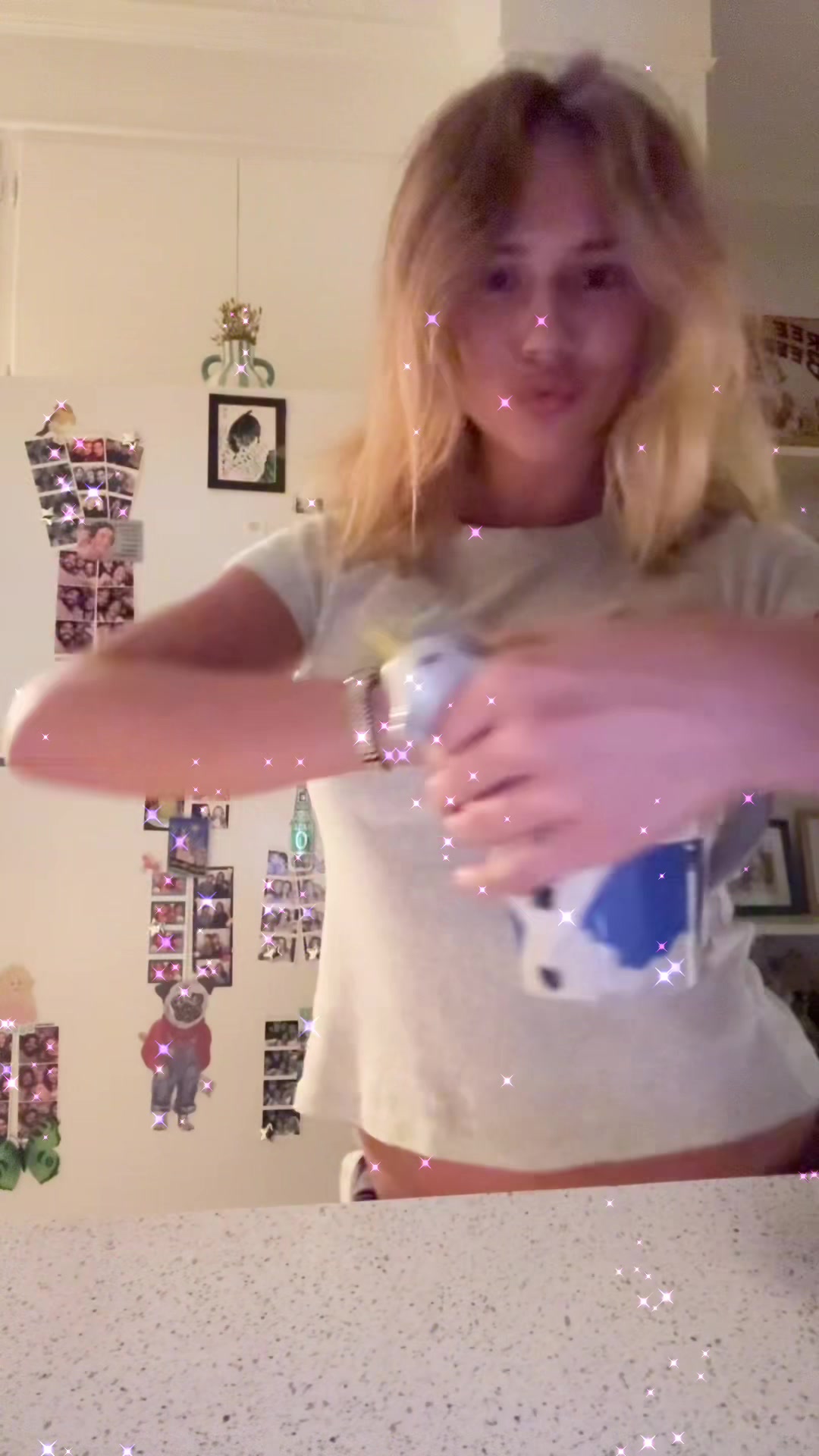 @AVA