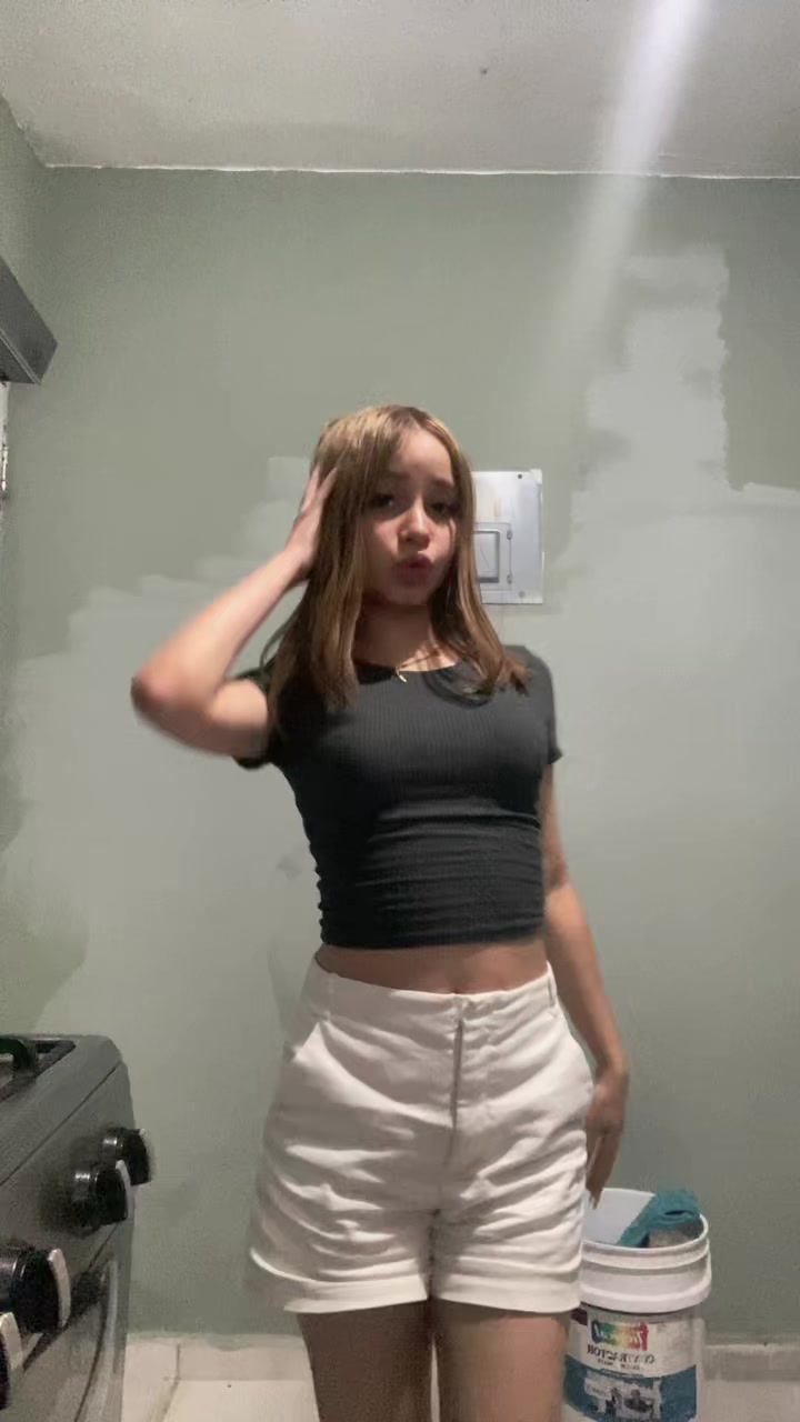 @angela_nin