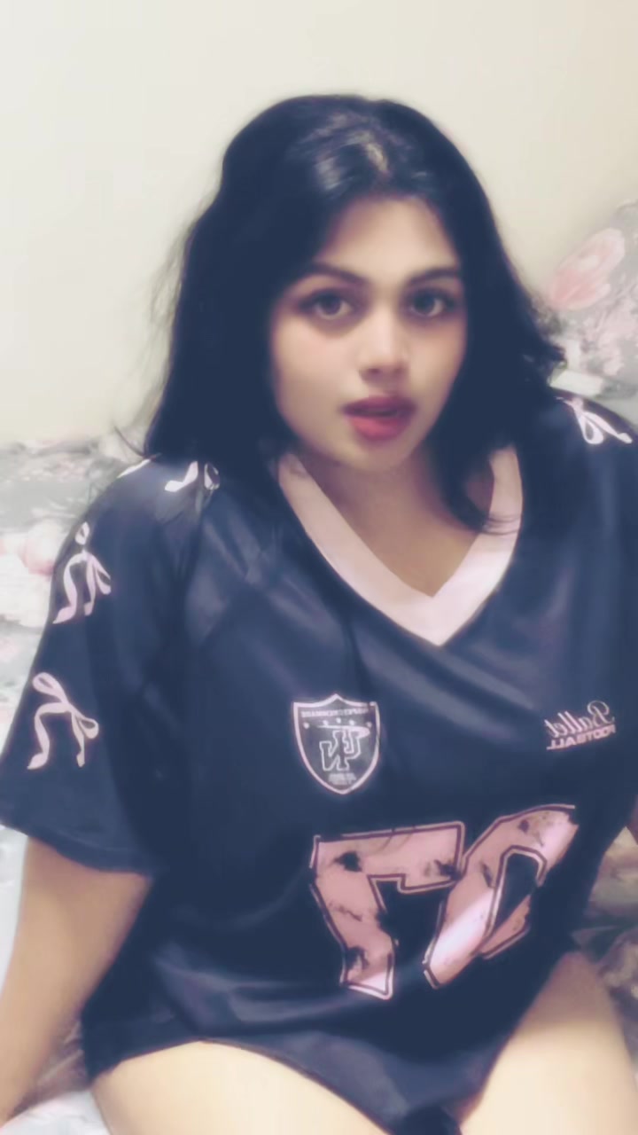 @Divya ᥫ᭡✨