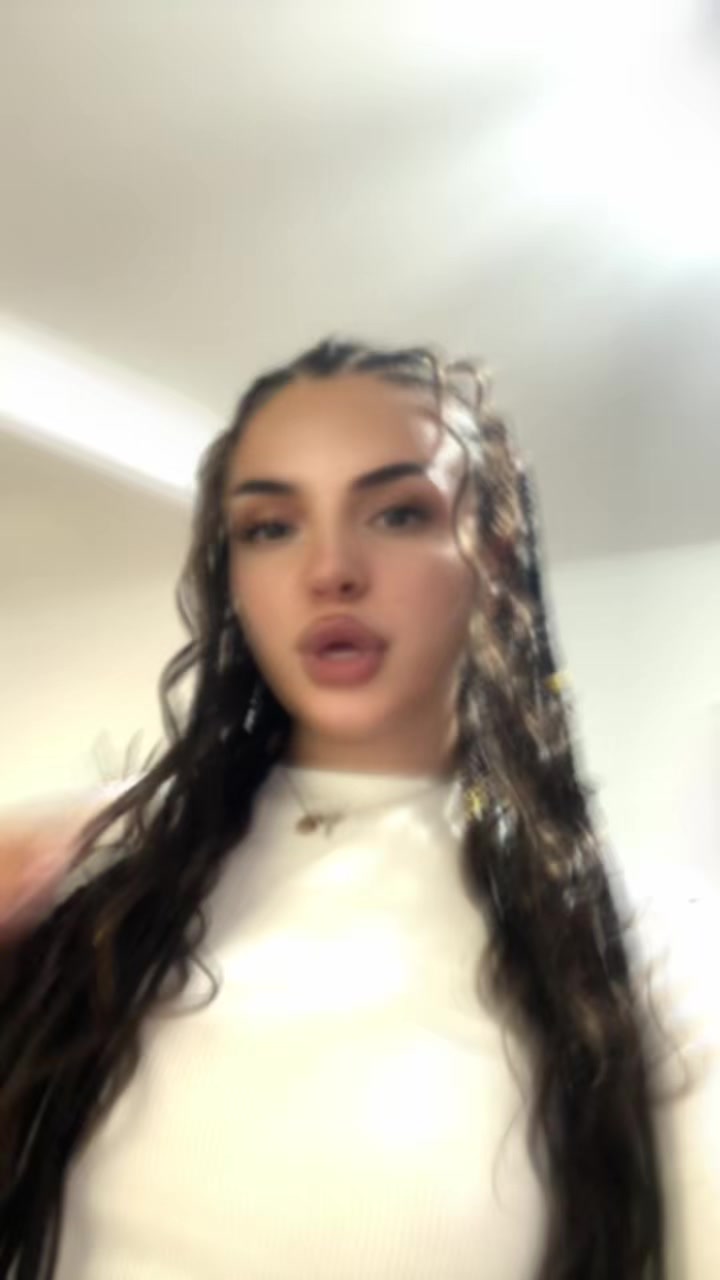 @lalemarija