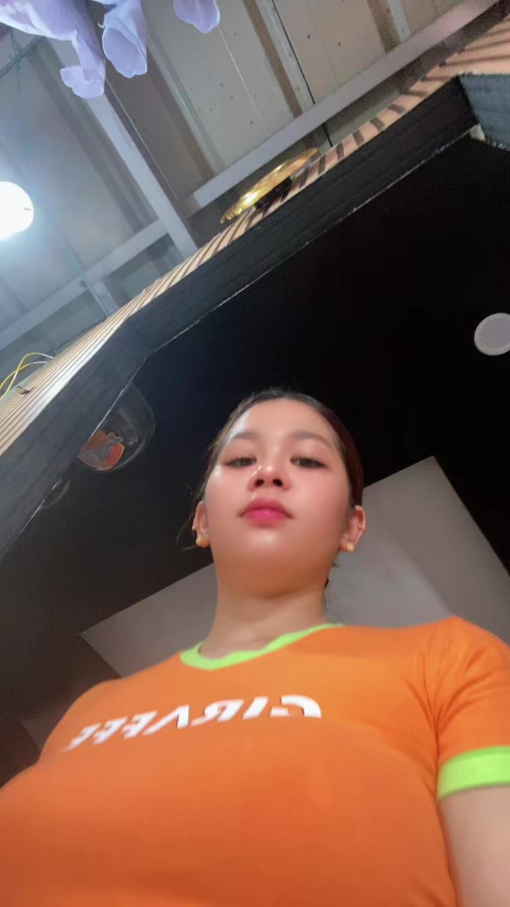 @Ella Vi