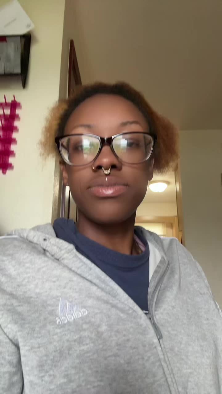 @TrishaLovePink