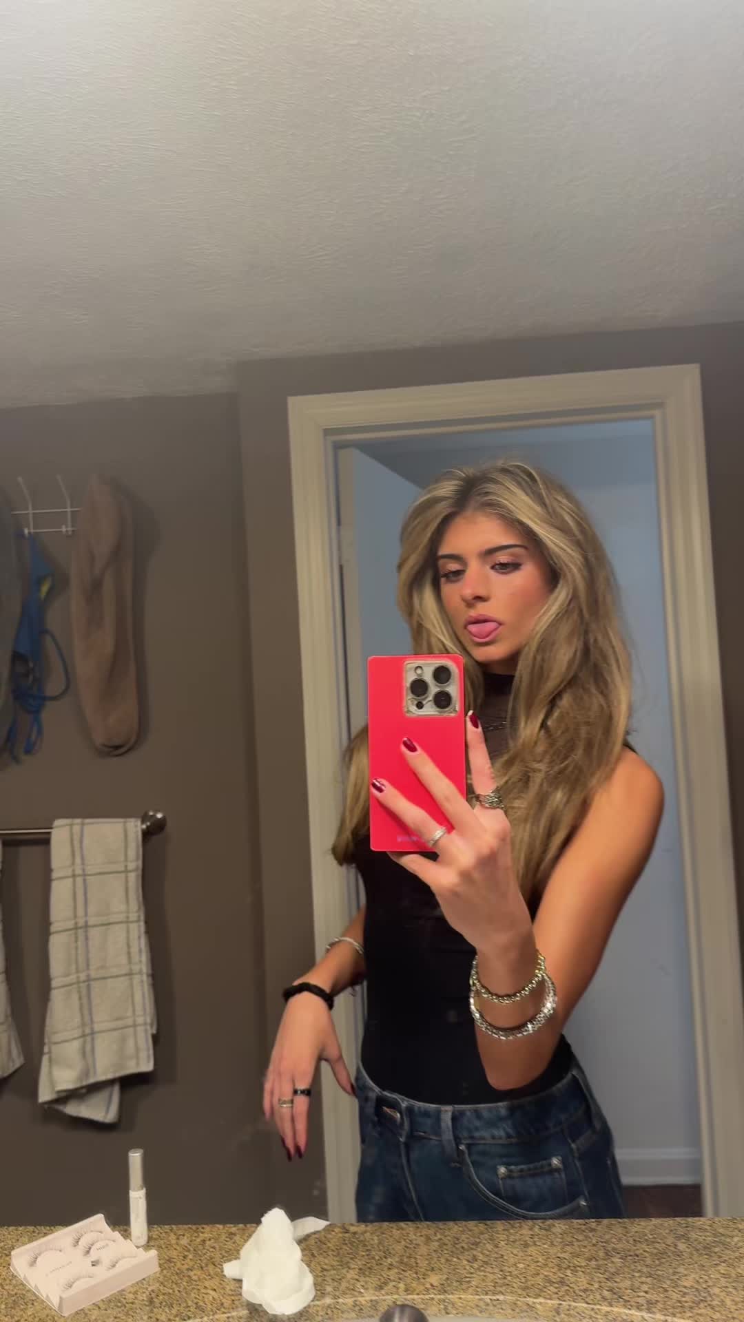 @laina jane
